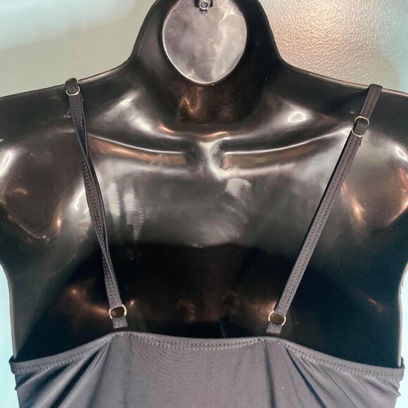 SHEIN BASICS Buckle Decor Underwire One Piece Swim - Picture 5 of 6